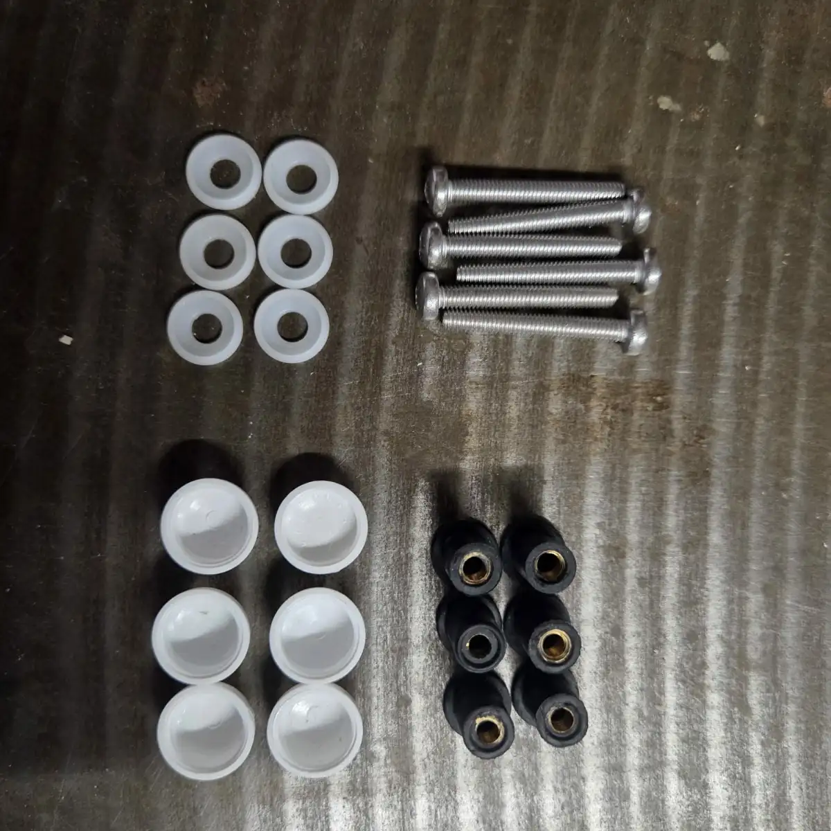 Kit de fixation pour bac à douche